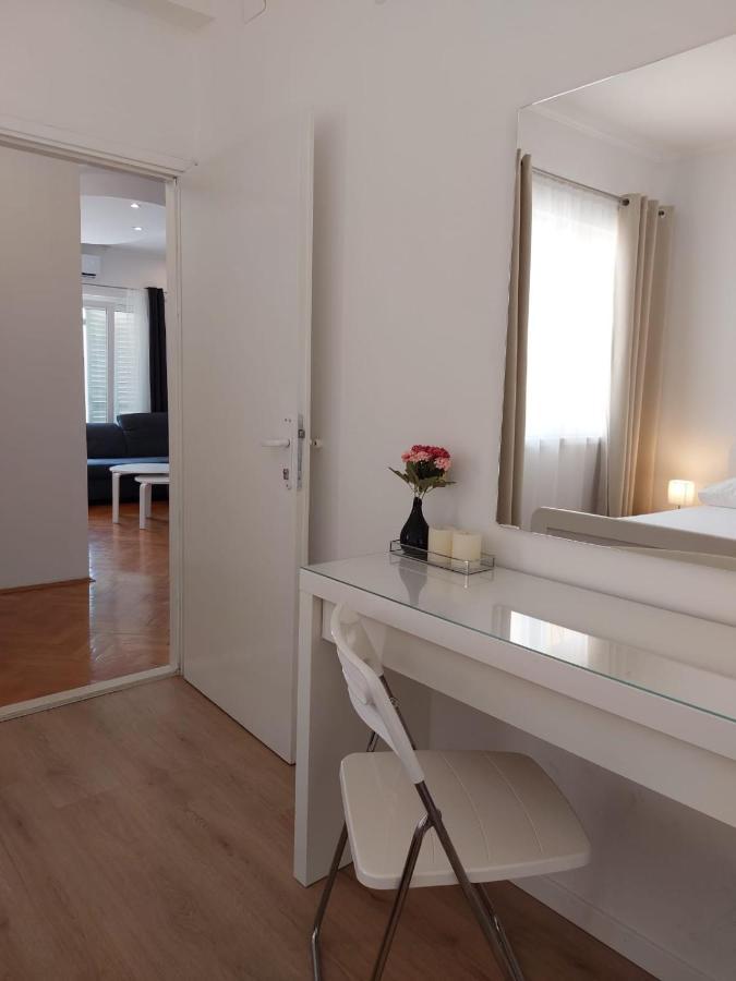 Apartmani Макарска Экстерьер фото