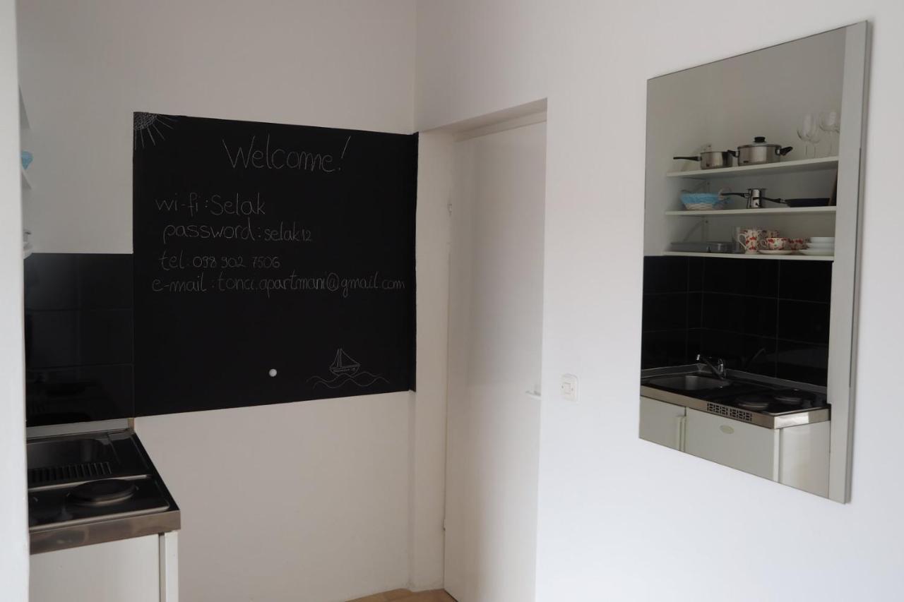 Apartmani Макарска Экстерьер фото