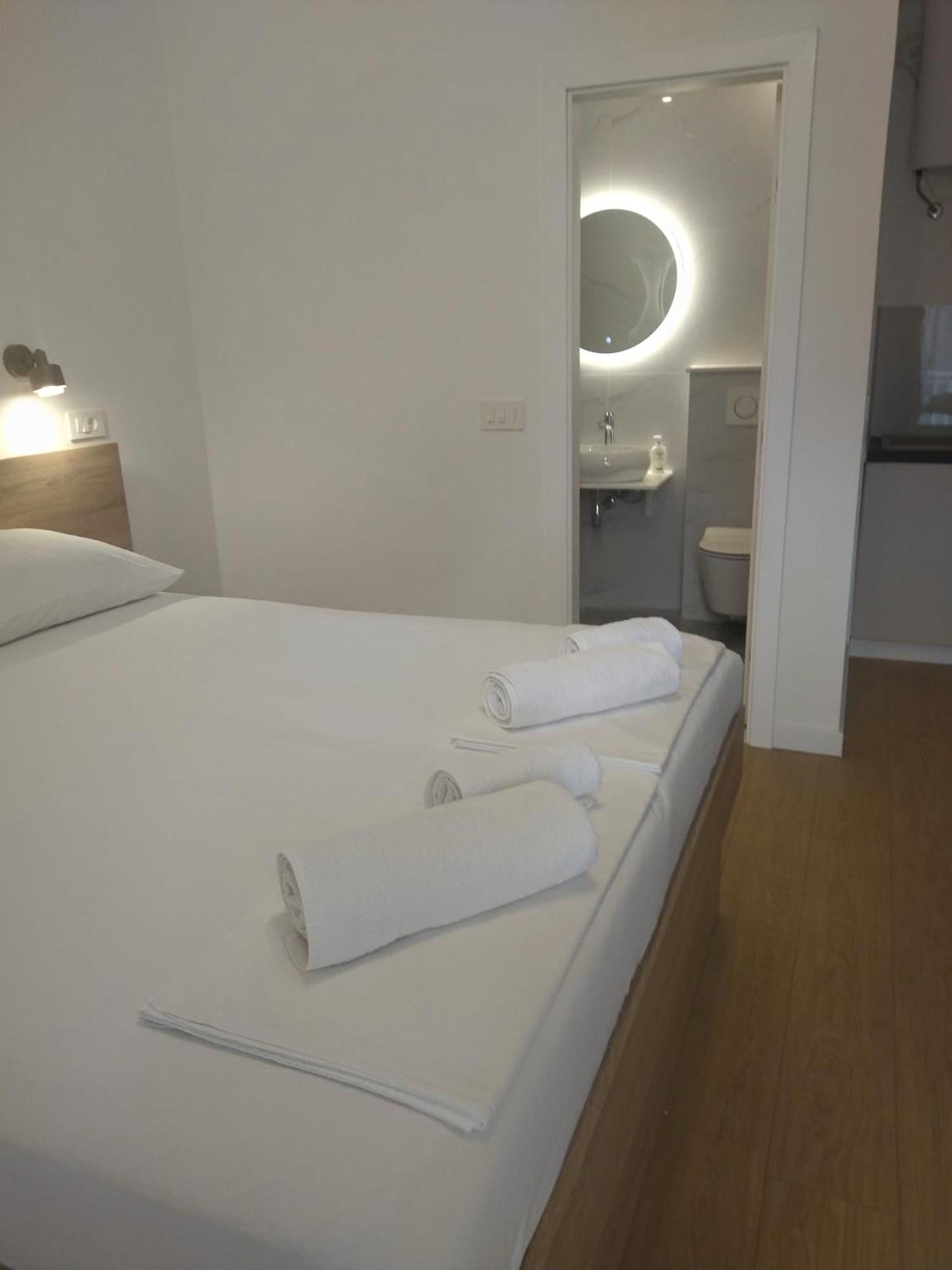 Apartmani Макарска Экстерьер фото