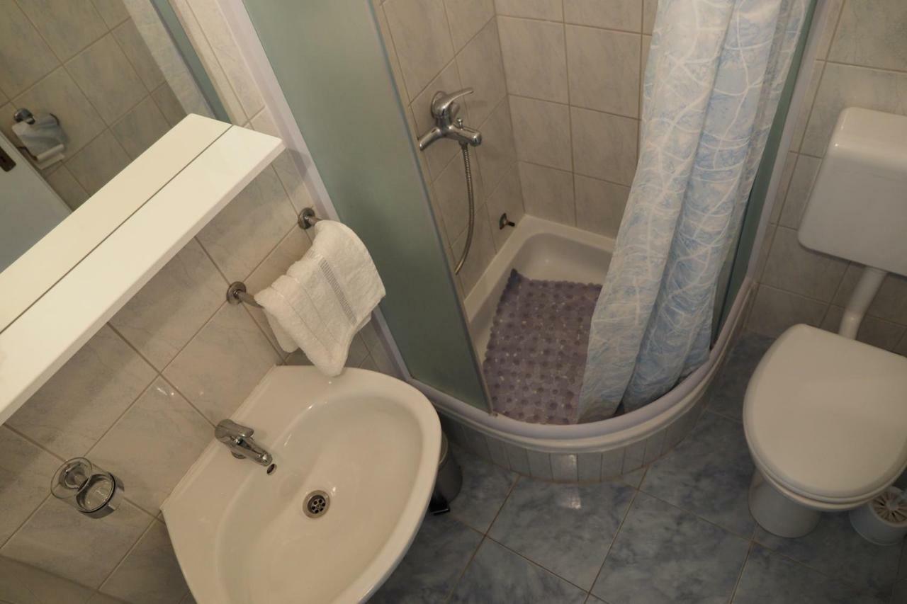 Apartmani Макарска Экстерьер фото