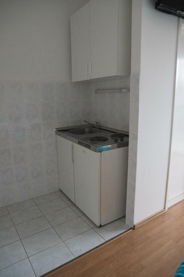 Apartmani Макарска Экстерьер фото